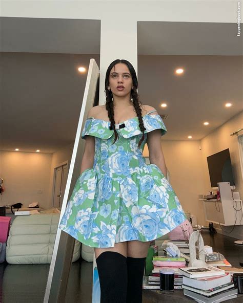 May 16, 2022 · May 16, 2022 · 2 min read. 0. SKIMS announced Spanish singer-songwriter Rosalía as the face of the brand's latest cotton collection. The collaboration, which launched Monday, marks a historic ... 